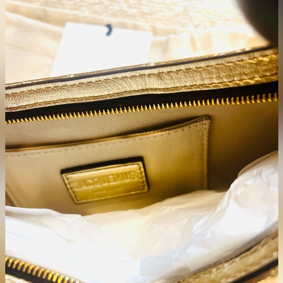 Jacquemus
Le Bisou Perle Striped Shoulder Bag - Picture 11 of 12